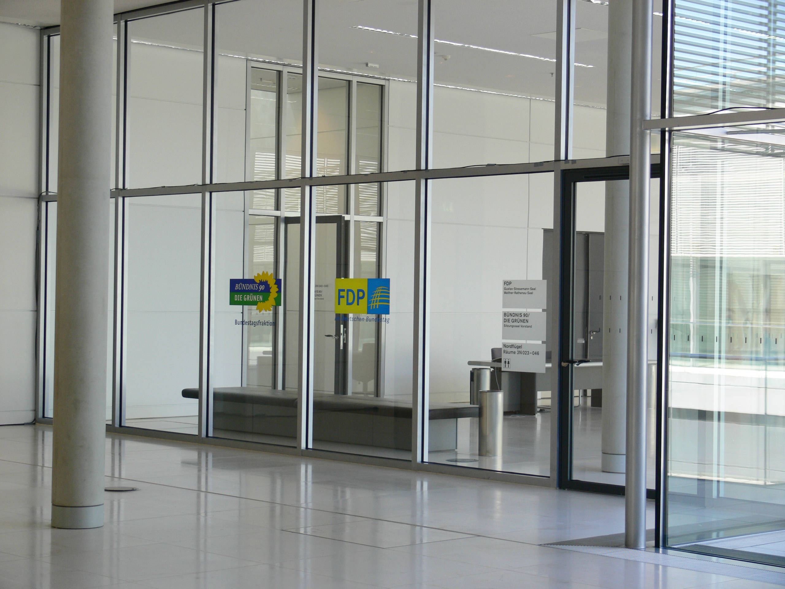 GEZE automatic door suppliers in dubai