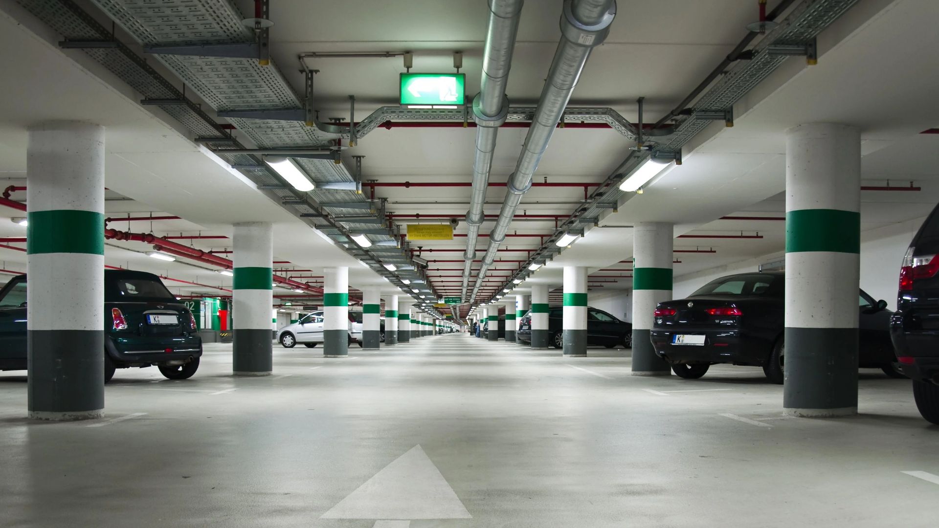 Navigating thе Complеxitiеs of Urban Parking with Smart Managеmеnt Systеms