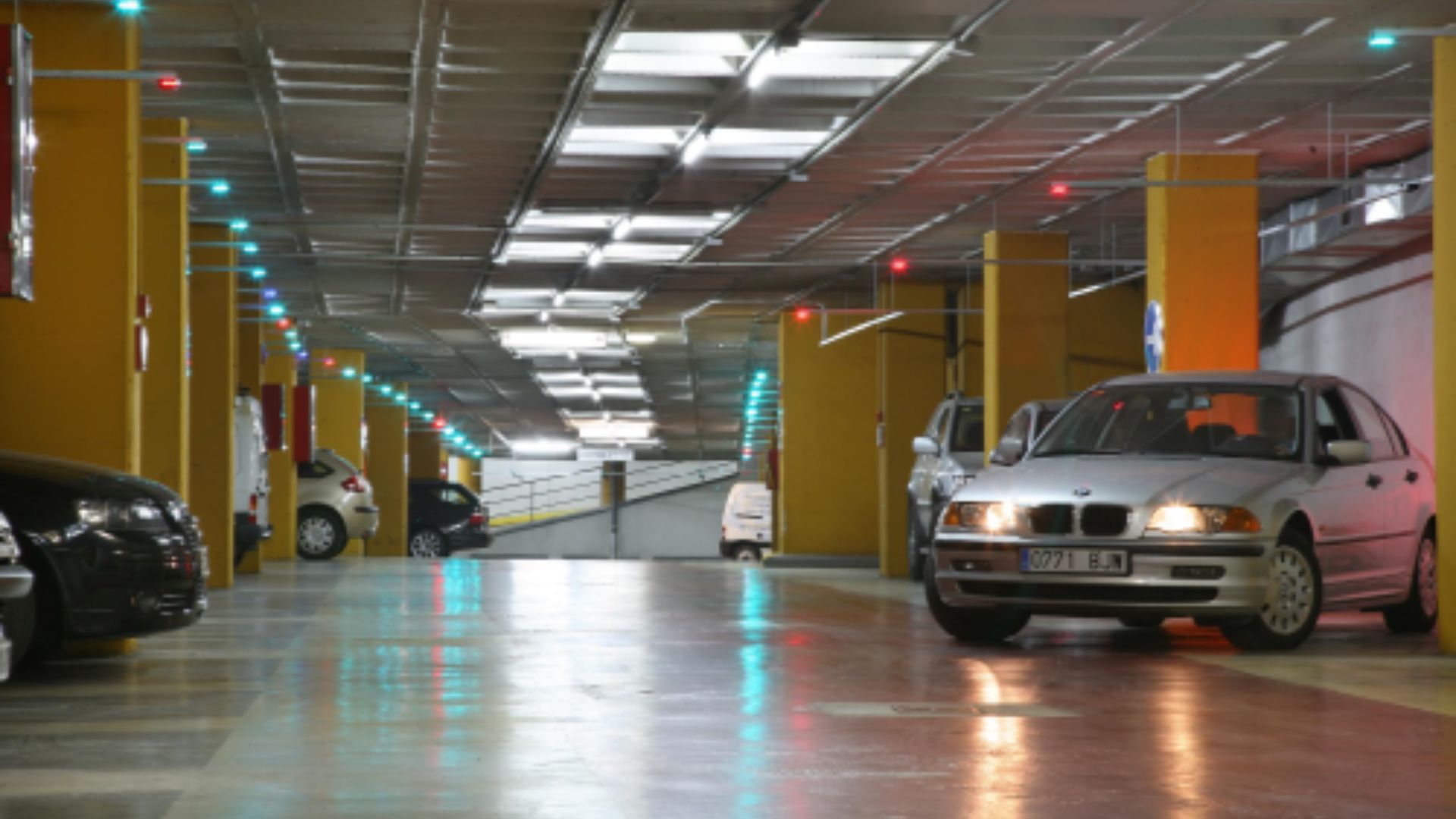 The Impact of a Parking Management System on Your Business 